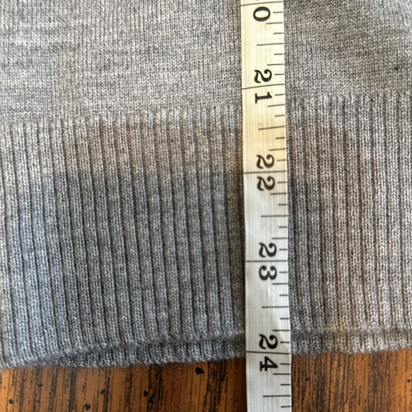 Ralph Lauren Sport 100% Merino Wool Gray Sweater Size Large - Picture 5 of 5